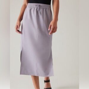 Athleta XL Stride Midi Skirt Violet XL Drawstring Pockets Side Slits Casual Core